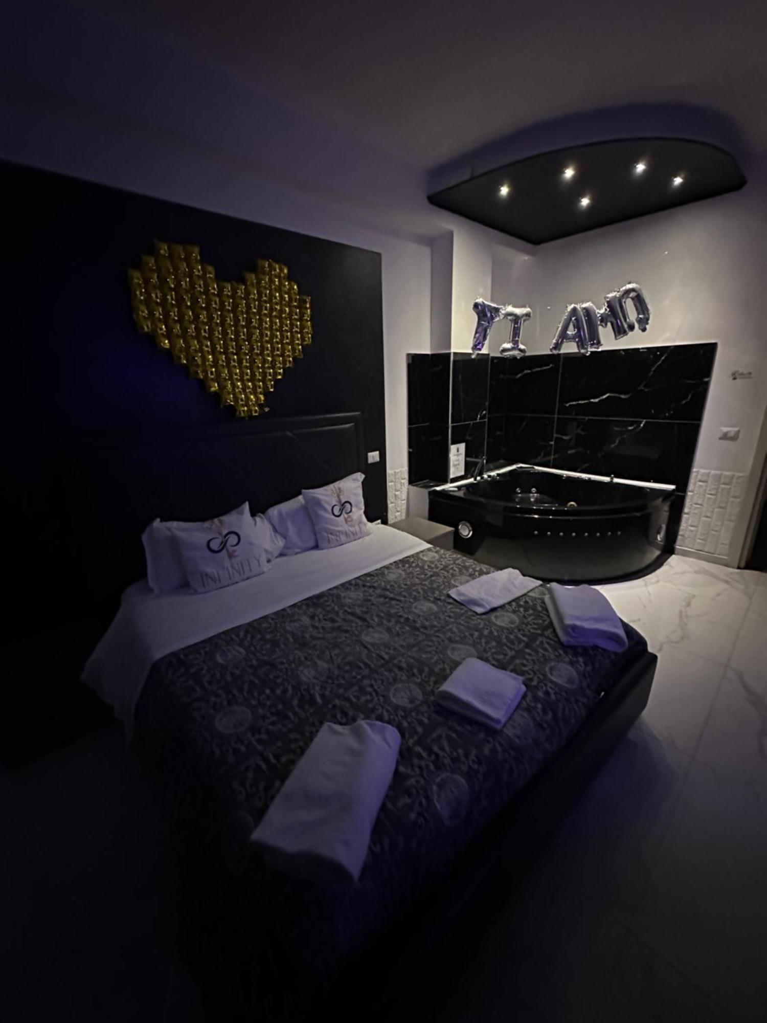 Infinity Suite Acerra Εξωτερικό φωτογραφία